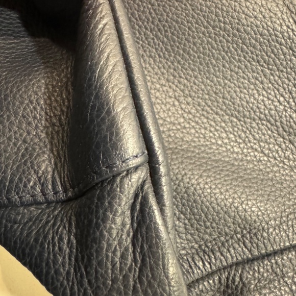 Vintage CHANEL Leather Luxe Ligne accordion flap bag - Picture 15 of 17